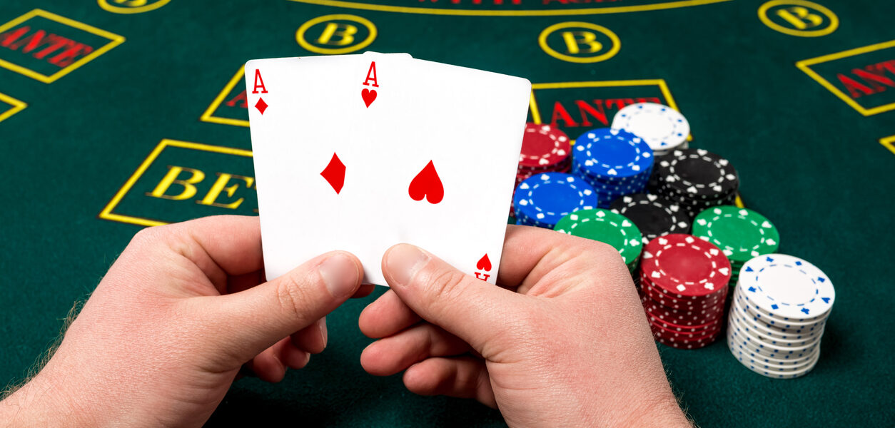 What are some everyday poker rules players should follow?